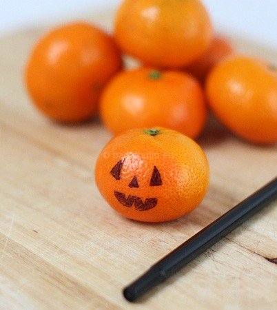 Knutselen Halloween - manderijn pompoenen I te vinden op het creatief lifestyle blog Badschuim